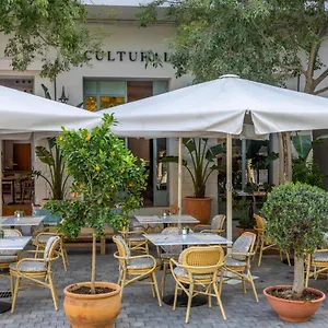 https://hostal-borras-el-port.allmallorcahotels.com